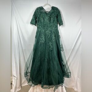 Green Evening Gown Size 14